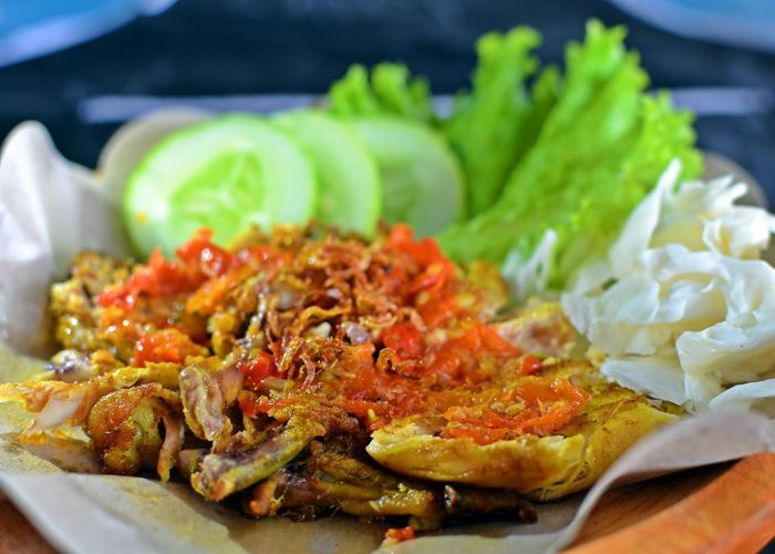 Bebek Geprek Bang Ipul: Authentic Flavors That Take You to Kawunganten